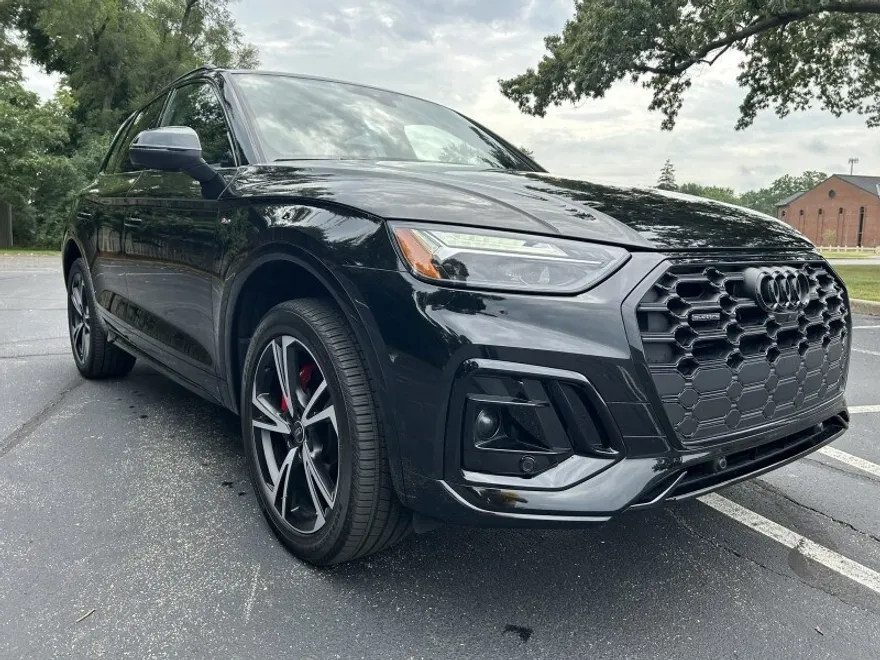 2025 Audi Q5 S line Premium Plus photo 1