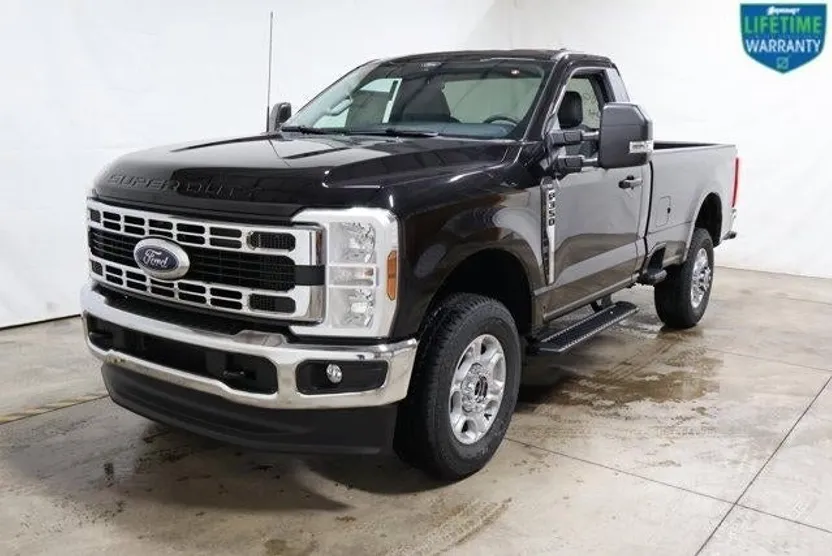 2026 Ford F-350 XLT photo 1