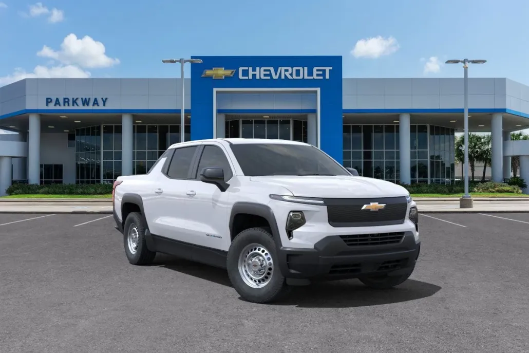 2024 Chevrolet Silverado EV Work Truck photo 1