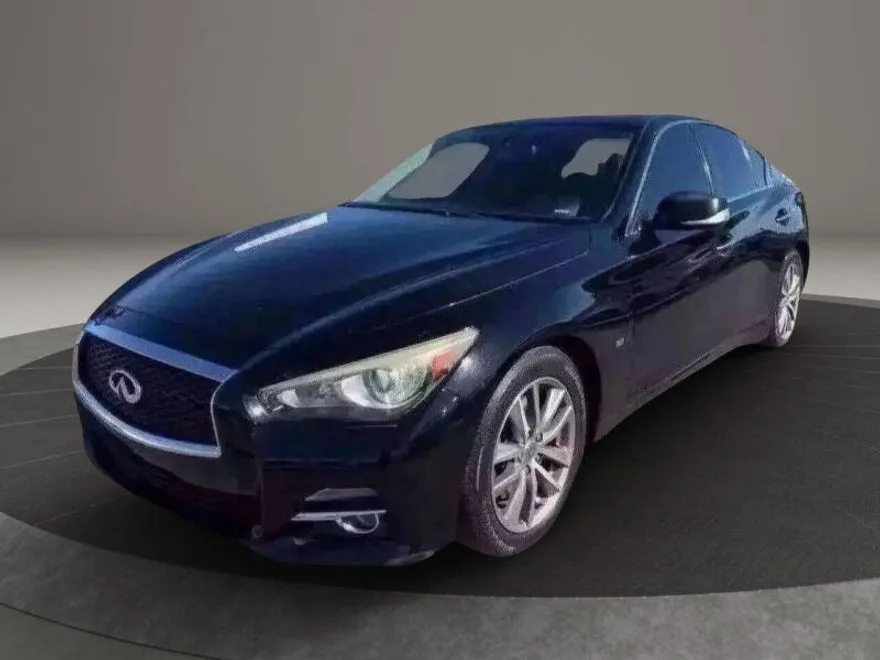 2015 Infiniti Q50 Premium photo 1
