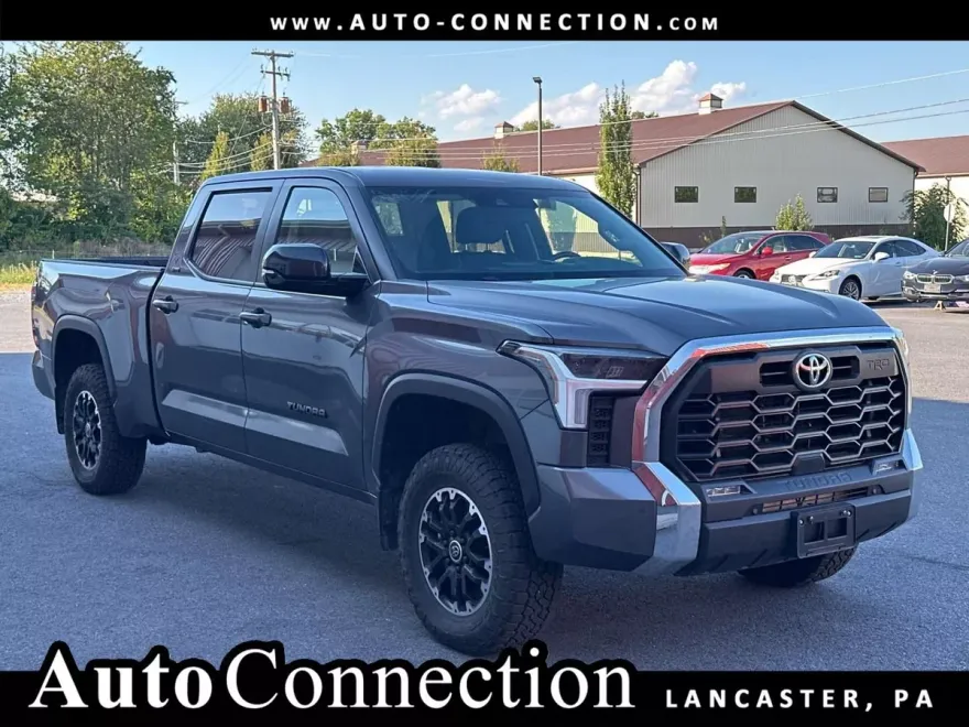 2024 Toyota Tundra SR5 photo 1