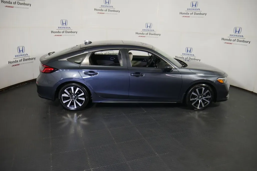 2022 Honda Civic EX-L photo 1
