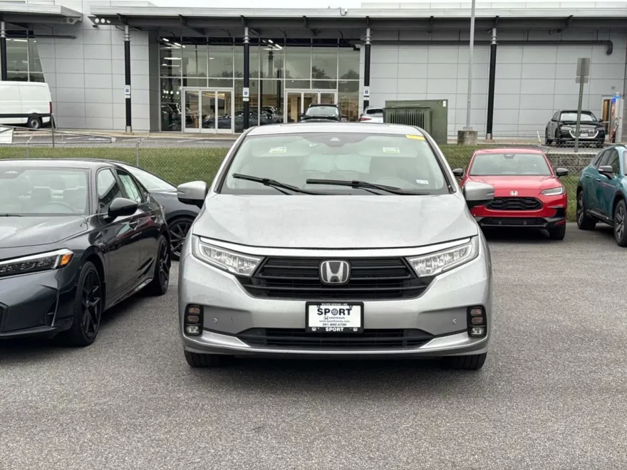 2022 Honda Odyssey Elite photo 1