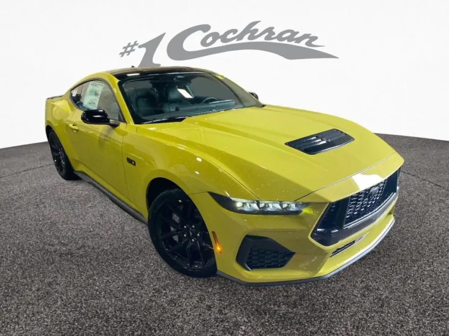 2025 Ford Mustang GT Premium photo 1