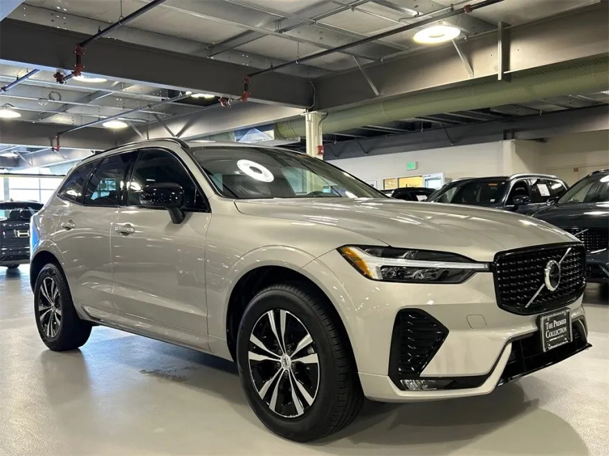 2024 Volvo XC60 B5 Core photo 1