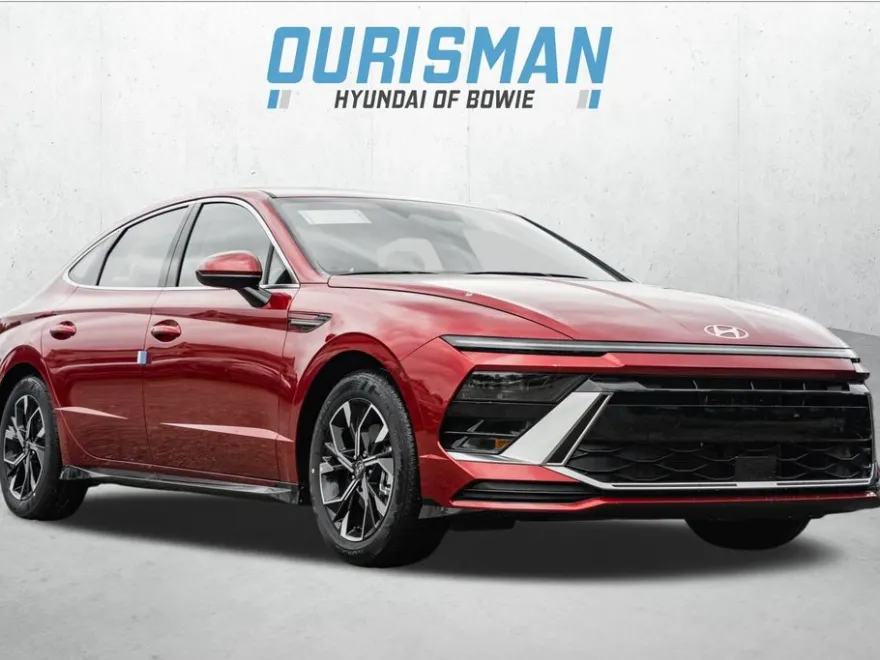2025 Hyundai Sonata SEL photo 1
