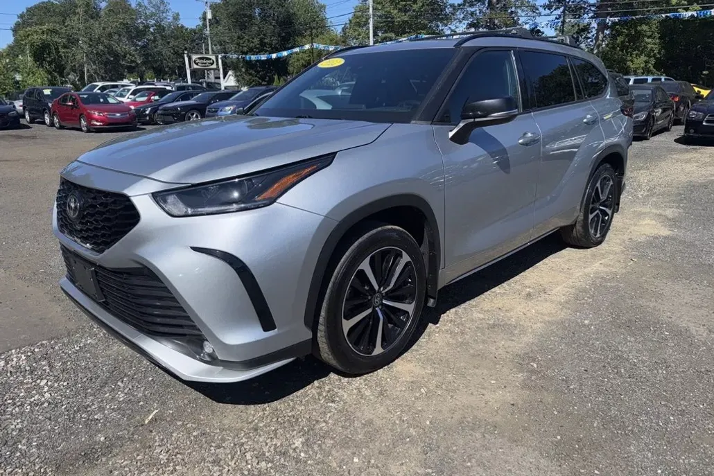 2022 Toyota Highlander XSE photo 1