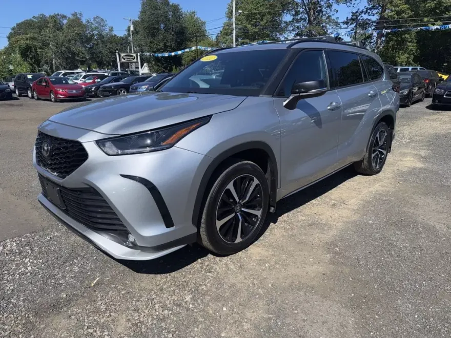 2022 Toyota Highlander XSE photo 1