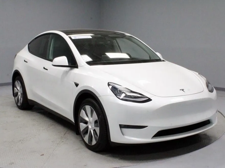2021 Tesla Model Y Long Range photo 1