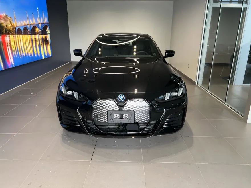 2025 Bmw i4 xDrive40 photo 1