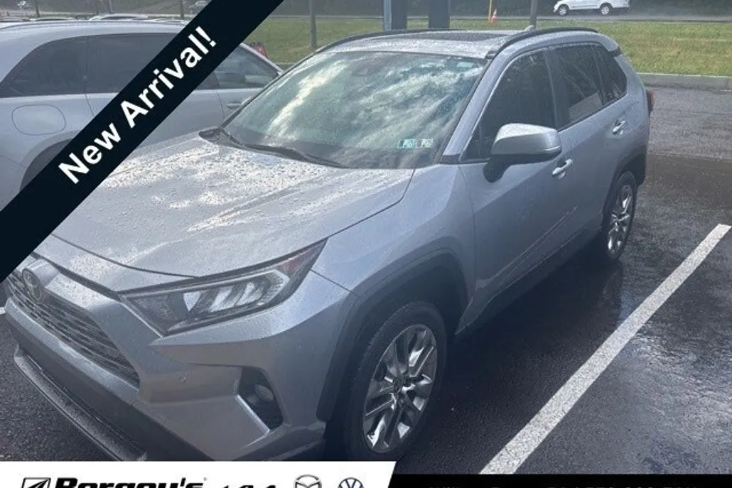 2021 Toyota RAV4 Limited photo 1
