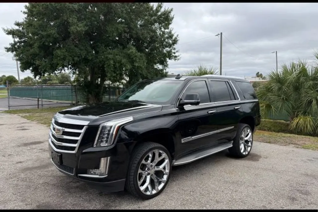 2015 Cadillac Escalade Luxury Sport photo 1