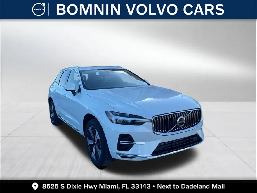 2023 Volvo XC60 Recharge Hybrid Core photo 1