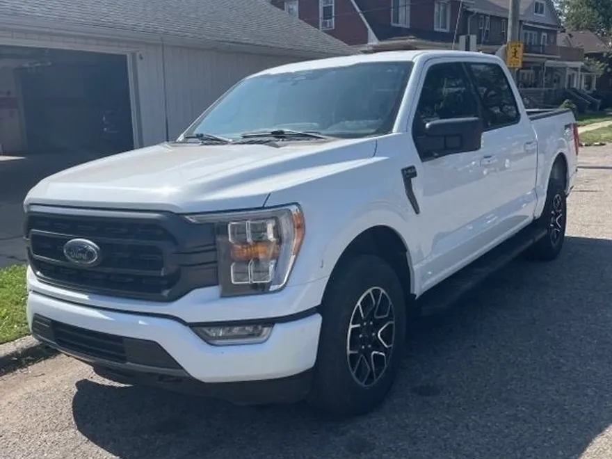 2023 Ford F-150 XLT photo 1