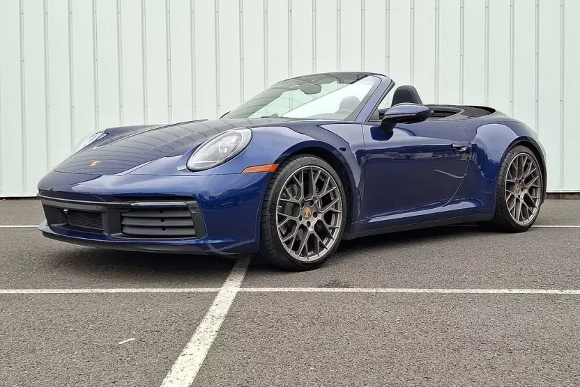 2023 Porsche 911 Cabriolet photo 1