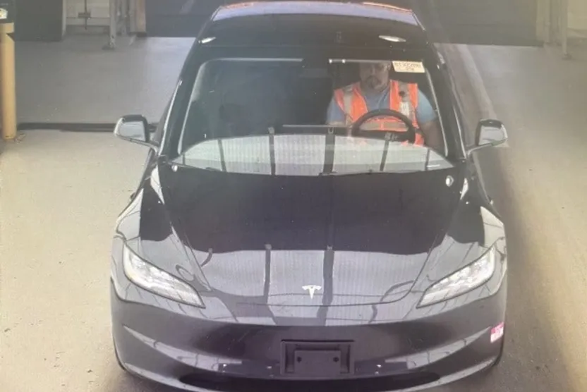 2024 Tesla Model 3 photo 1