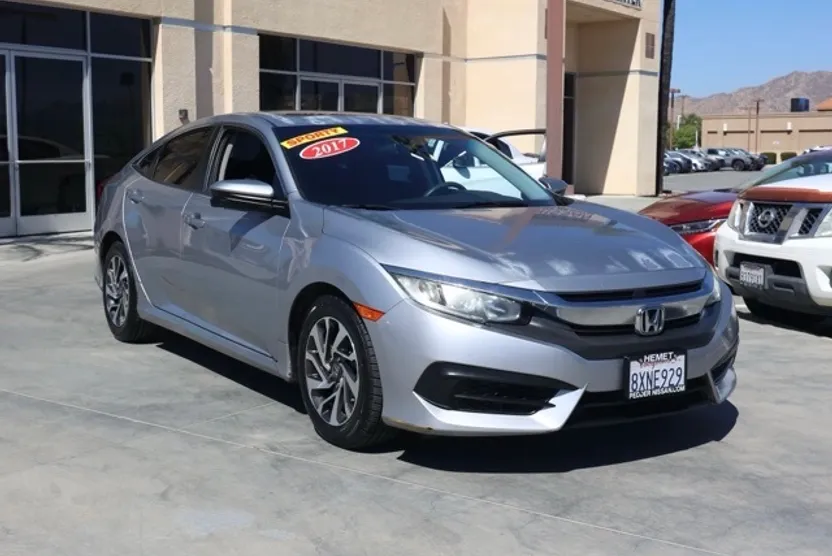 2017 Honda Civic EX photo 1