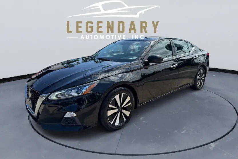 2021 Nissan Altima SV photo 1