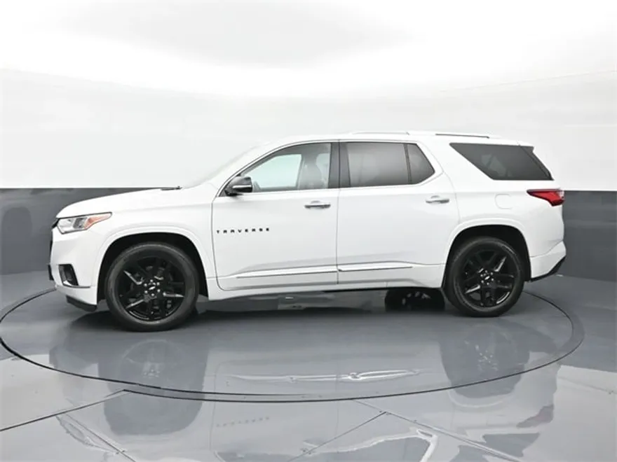 2018 Chevrolet Traverse Premier photo 1