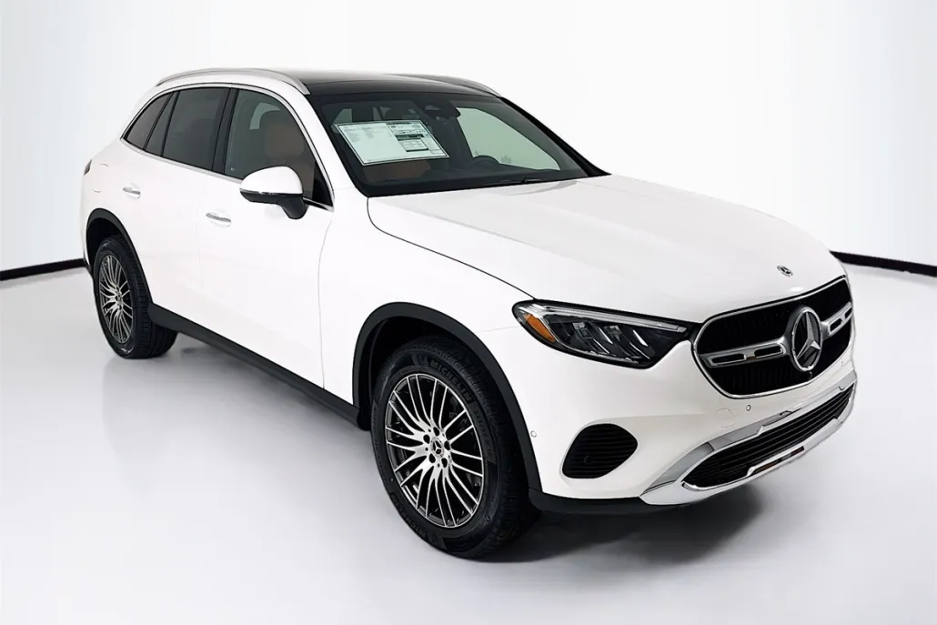 2026 Mercedes Benz GLC 300 4MATIC photo 1
