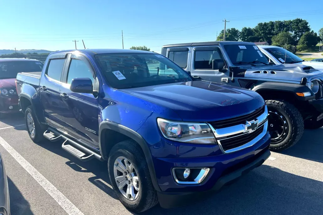 2017 Chevrolet Colorado LT photo 1
