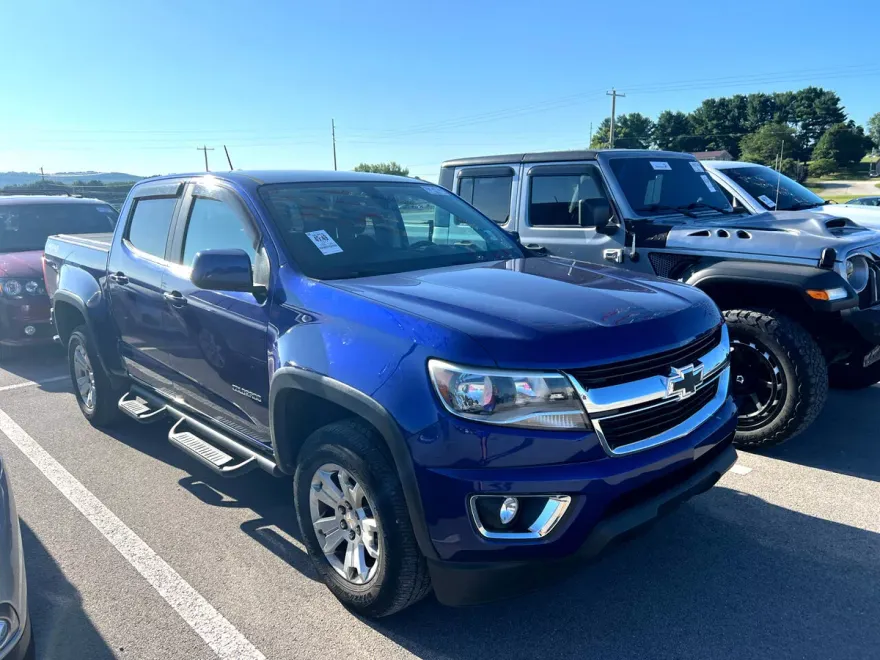 2017 Chevrolet Colorado LT photo 1