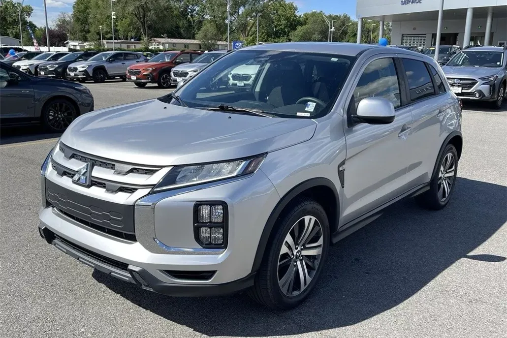 2021 Mitsubishi Outlander Sport ES photo 1