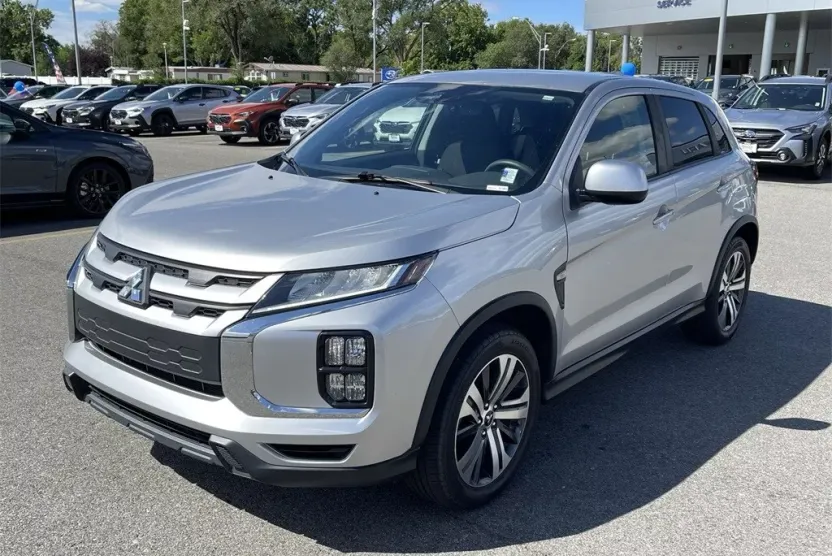 2021 Mitsubishi Outlander Sport ES photo 1
