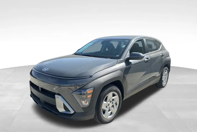 2026 Hyundai Kona SE photo 1