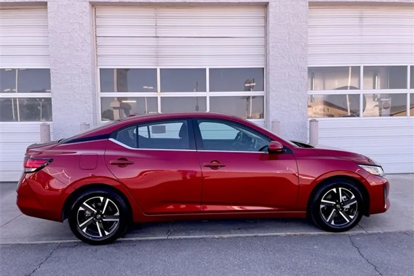 2024 Nissan Sentra SV photo 1