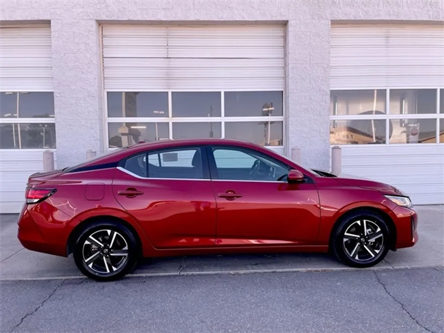 2024 Nissan Sentra SV photo 1