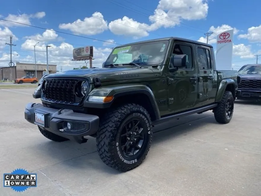 2024 Jeep Gladiator Willys photo 1