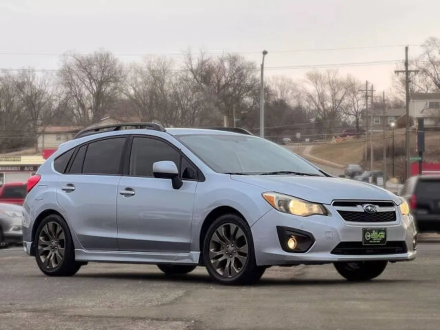2012 Subaru Impreza 2.0i Sport Premium photo 1