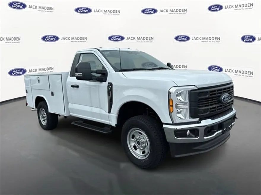 2024 Ford F-350 XL photo 1