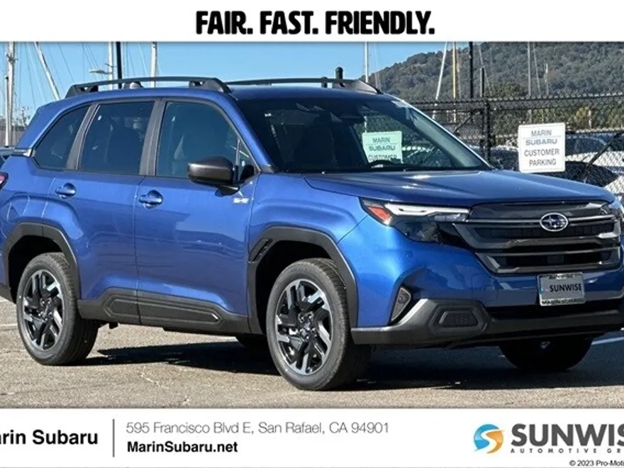 2025 Subaru Forester Premium photo 1