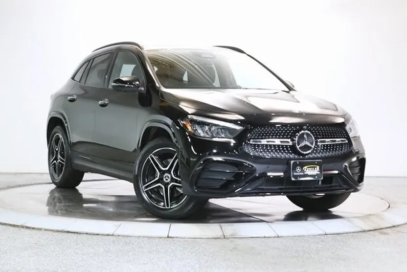 2025 Mercedes Benz GLA 250 4MATIC photo 1