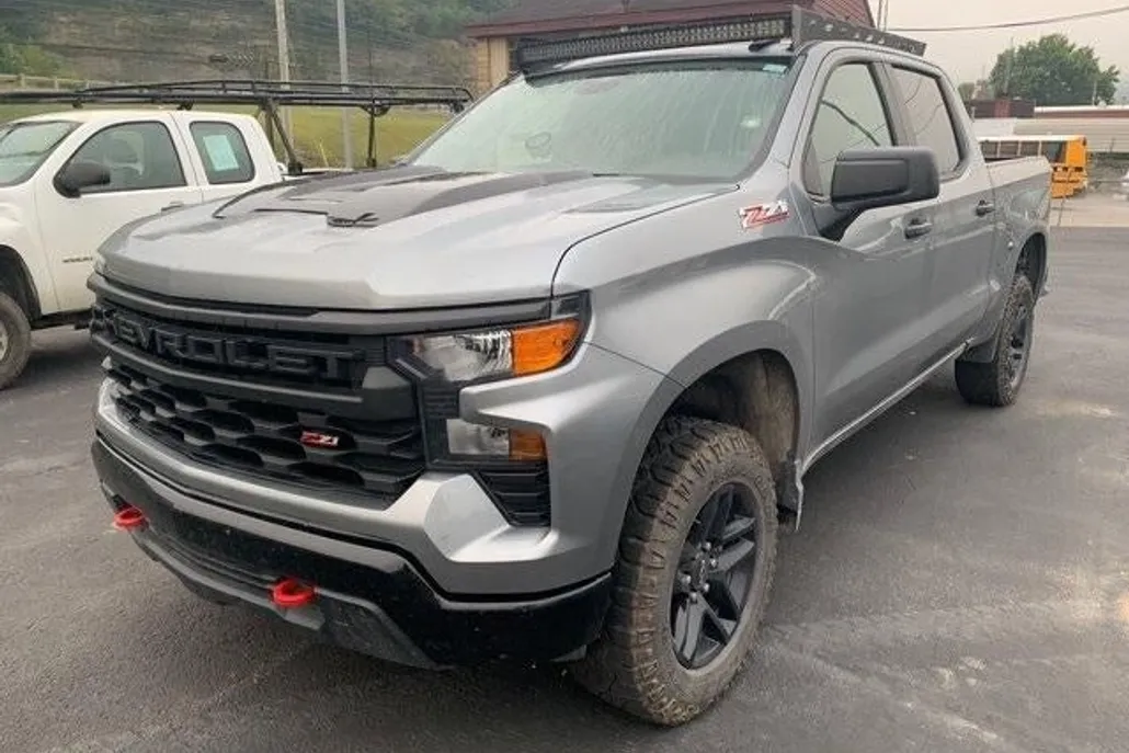 2023 Chevrolet Silverado 1500 Custom Trail Boss photo 1