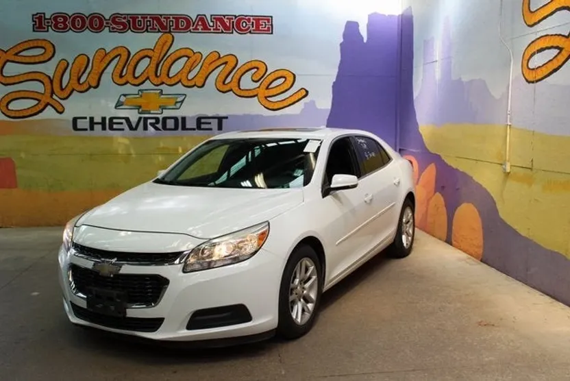 2015 Chevrolet Malibu 1LT photo 1