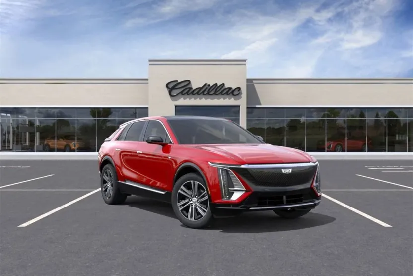 2024 Cadillac Lyriq Luxury photo 1
