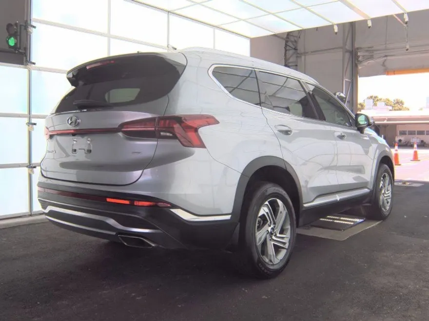 2022 Hyundai Santa Fe SEL photo 1