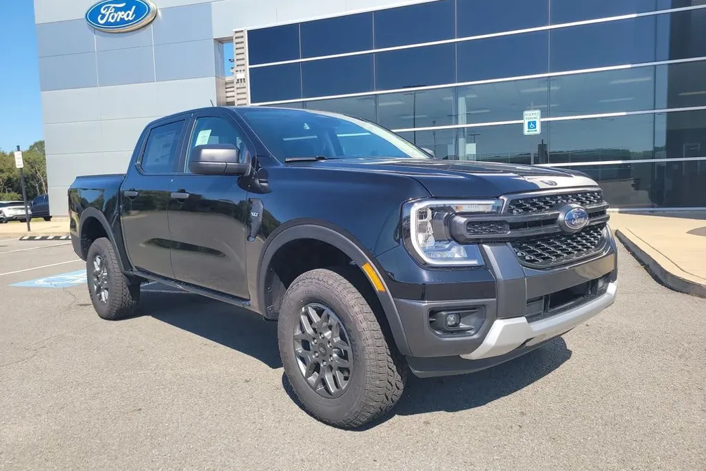 2025 Ford Ranger XLT photo 1