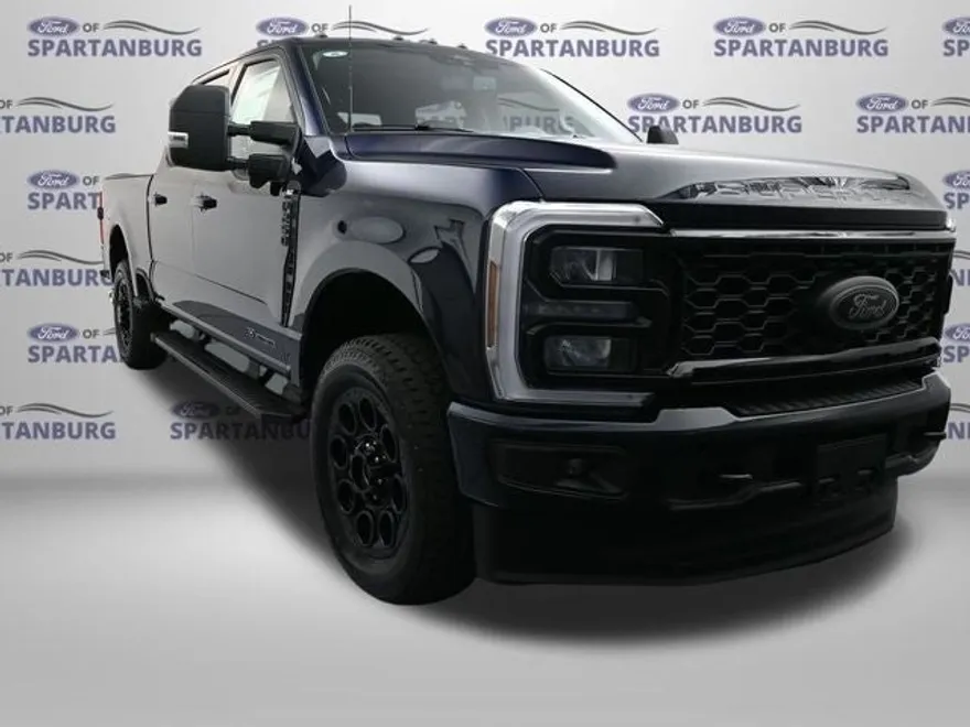 2025 Ford F-250 photo 1
