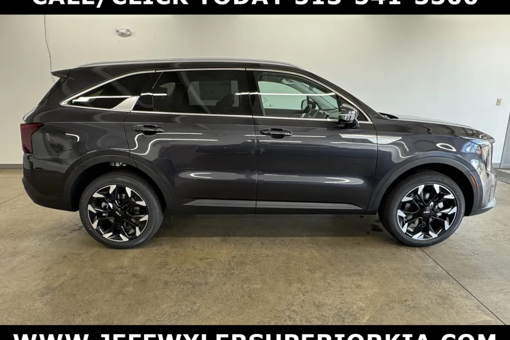 2025 Kia Sorento EX photo 1