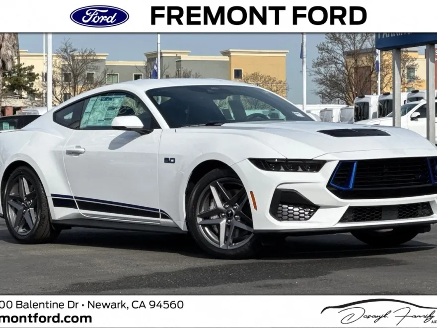 2025 Ford Mustang GT Premium photo 1