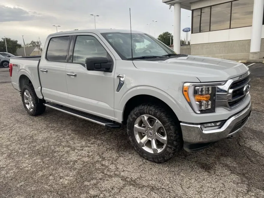 2023 Ford F-150 XLT photo 1