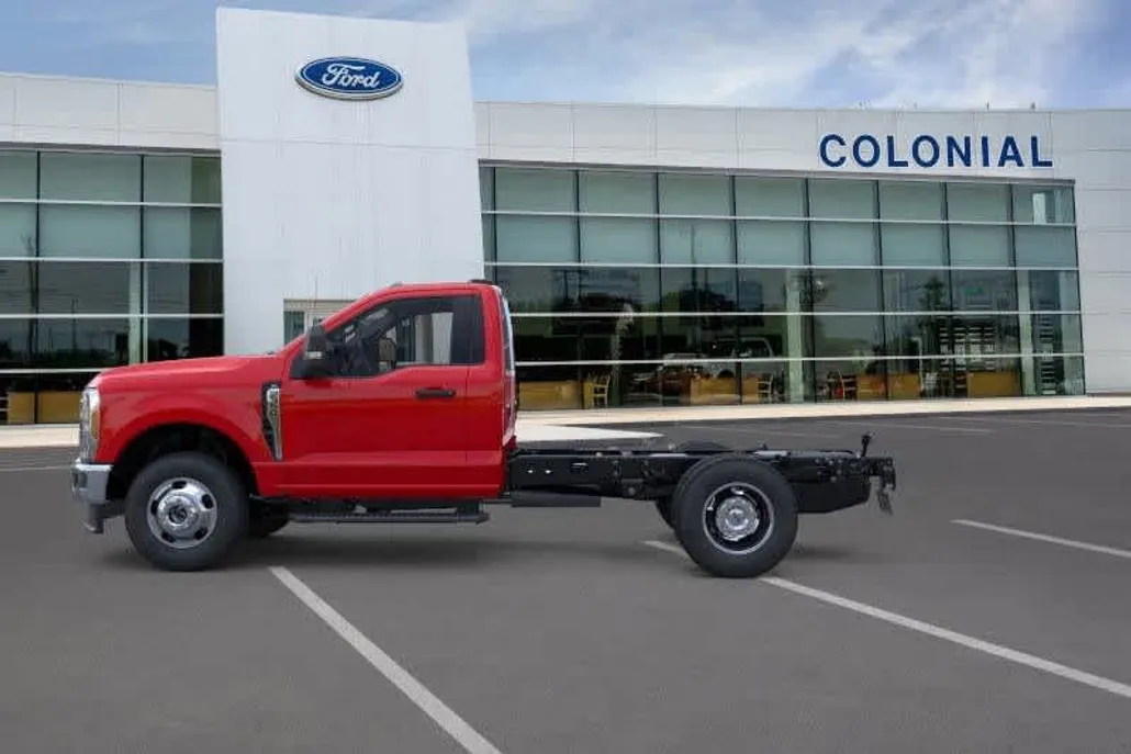 2026 Ford F-350 XL photo 1