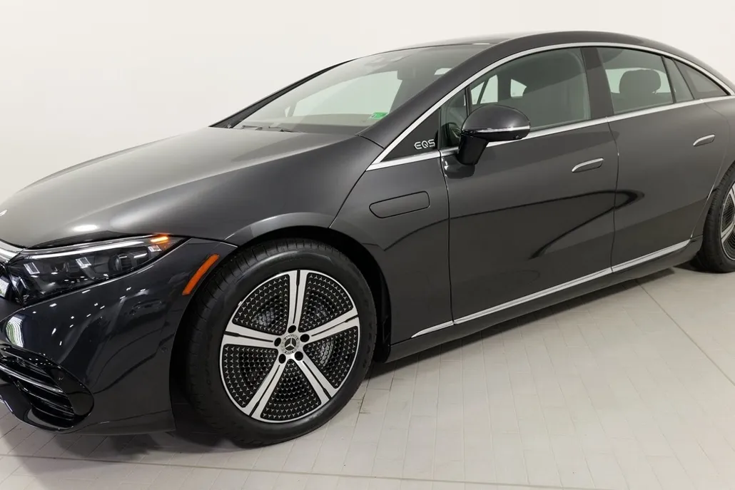 2023 Mercedes Benz EQS Sedan 450 photo 1