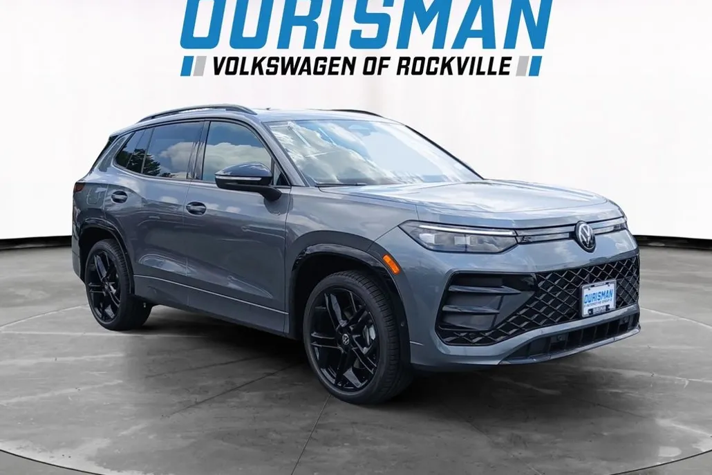 2025 Volkswagen Tiguan SE R-Line Black photo 1