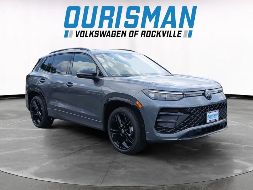 2025 Volkswagen Tiguan SE R-Line Black photo 1