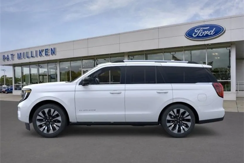 2025 Ford Expedition Platinum photo 1